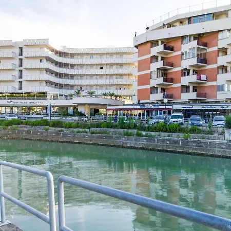 Homely In Near Sea Cattolica